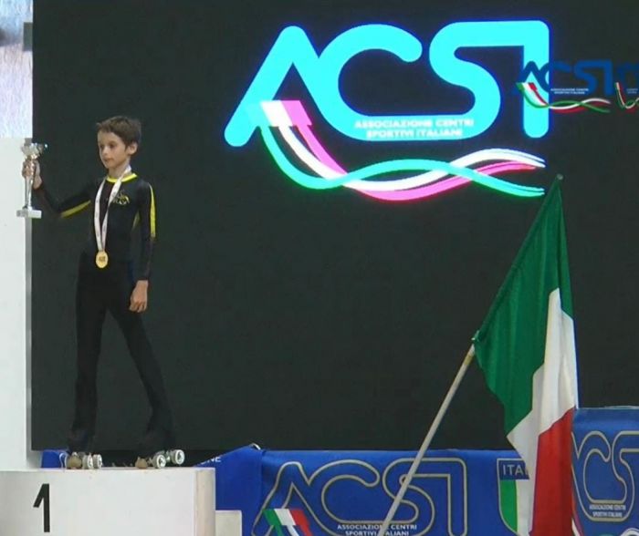 Triestino sul podio: Simone Bonivento è campione italiano ACSI di pattinaggio artistico