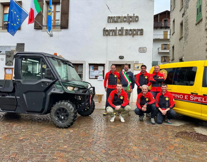 Nuovo fuoristrada per il Soccorso Alpino di Forni di Sopra: sicurezza potenziata grazie al Comune