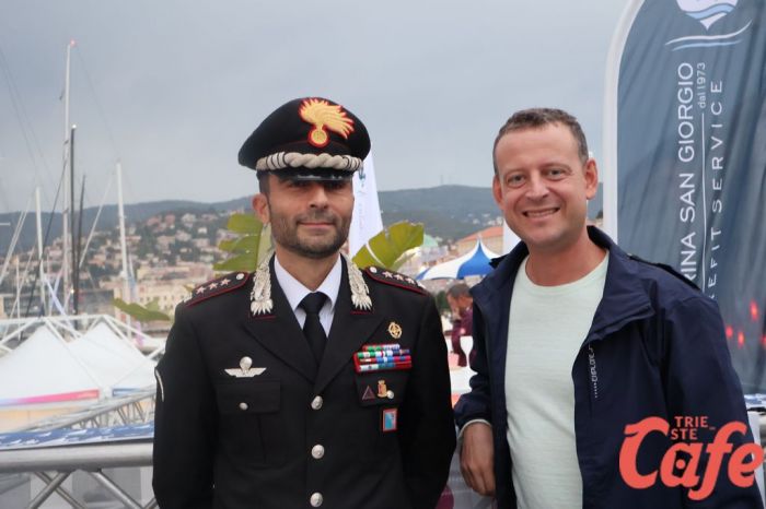Comandante dei Carabinieri dalla Terrazza: “Divertirsi in sicurezza, nostra missione per la Barcolana” (VIDEO)