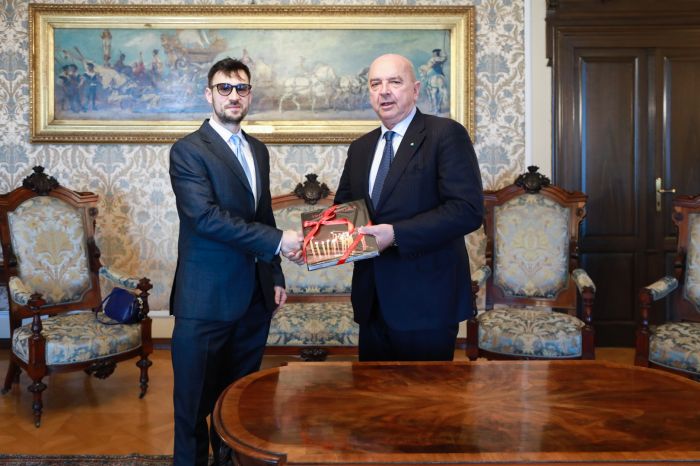 Il console di Serbia ricevuto dal sindaco: dialogo su Porto Vecchio e multiculturalità