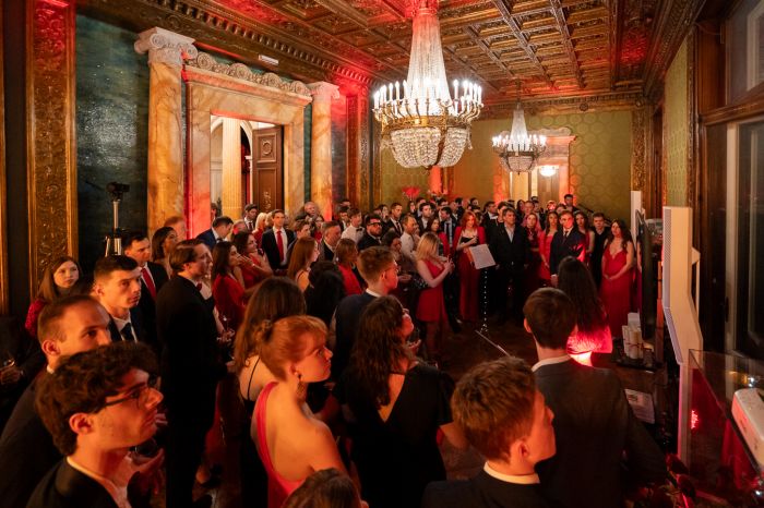 La Red Flame del Leo Club, una serata di musica, divertimento e impegno sociale: i giovani protagonisti (VIDEO)