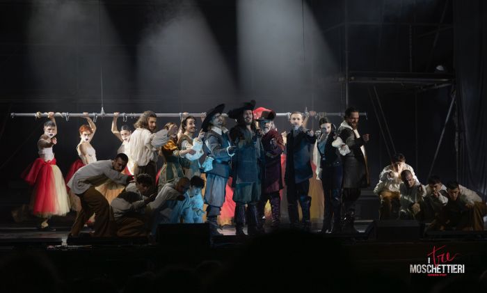 Rossetti in festa con i tre moschettieri opera pop, musical evento tra spade, amicizia e musica dal vivo