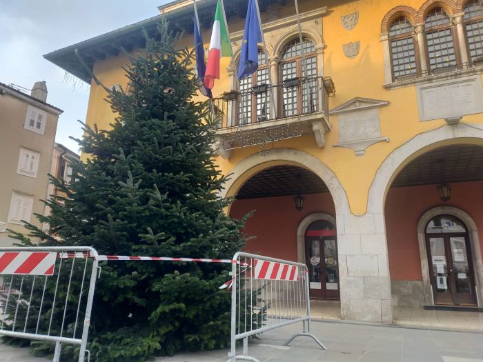 Muggia accende il Natale, tra nuove luci e installazioni