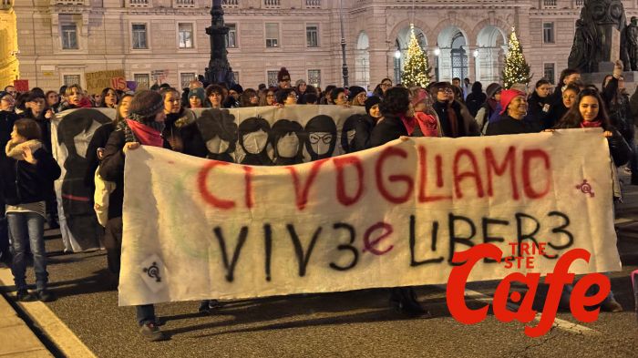 Violenza contro le donne, corteo a Trieste: “Disarmiamo il patriarcato” (VIDEO)