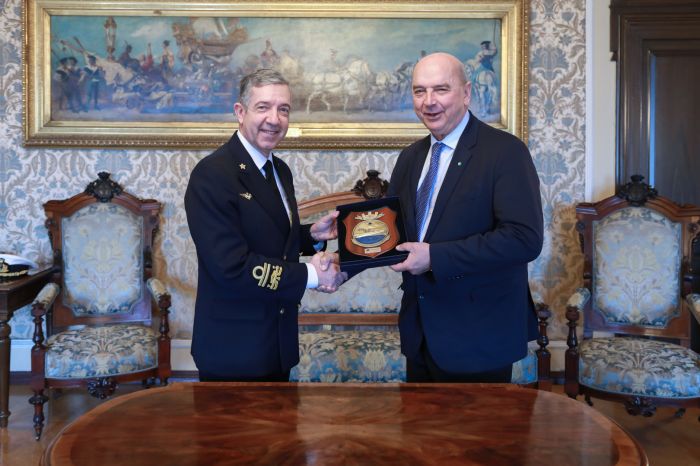 Il Sindaco Dipiazza incontra l’Ammiraglio Biaggi
