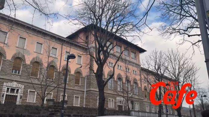 Spray al peperoncino spruzzato in via Rossetti: panico alla fermata dell'autobus (VIDEO)