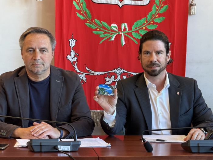 Rivoluzione rifiuti a Duino Aurisina, verso il “zero cassonetti”: più controlli e nuove eco-isole