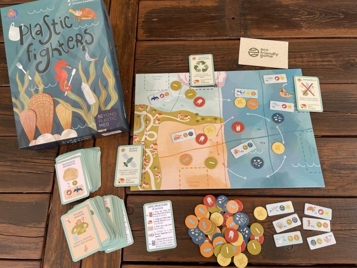 Plastic Fighters: all'Immaginario presentazione del nuovo gioco di società salvare il mare dalla plastica