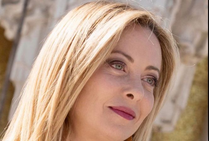 Quasi un italiano su due ha fiducia di Giorgia Meloni