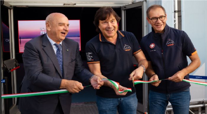 #Barcolana55, subito boom di persone in piazza: inaugurate Scala Reale e l’Hospitality Barcolana - Io sono FVG