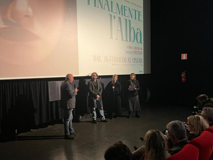 Alice Rohrwacher e Saverio Costanzo presentano "Finalmente l'alba" a Gorizia: l'intervista esclusiva all'attrice