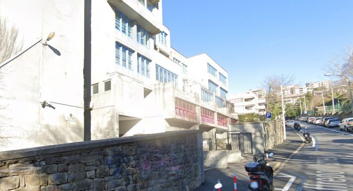 “Pro Vita Famiglia: Ministro Valditara vieti ''bagni gender'' al Galilei e in tutte le scuole!!”