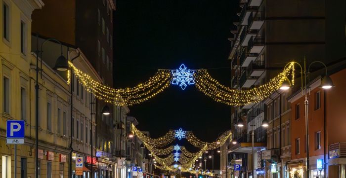 Monfalcone si accende: inaugurate le luminarie natalizie e parte l’attesa per “Il Sogno del Natale 2025”
