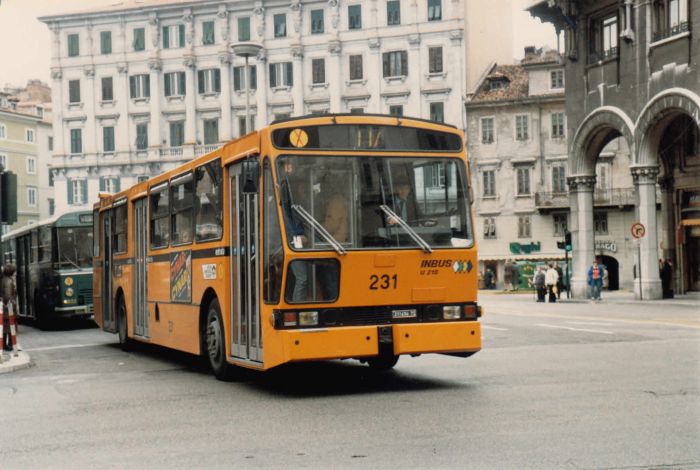 Galleria Rossoni, torna la storia del trasporto pubblico con una nuova mostra dedicata agli anni '80