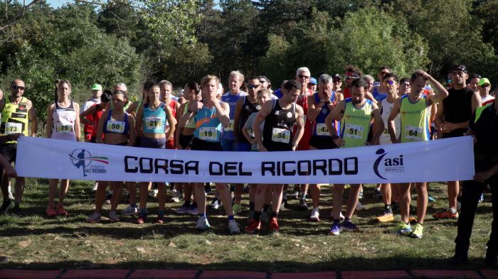 A Basovizza la corsa del ricordo rende omaggio a Nino Benvenuti: campione nello sport e nella vita