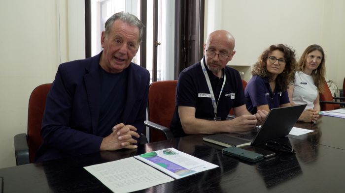 Mucillagini e schiume galleggianti, campagna informativa di Arpa: “Fenomeni naturali, nessun allarme”