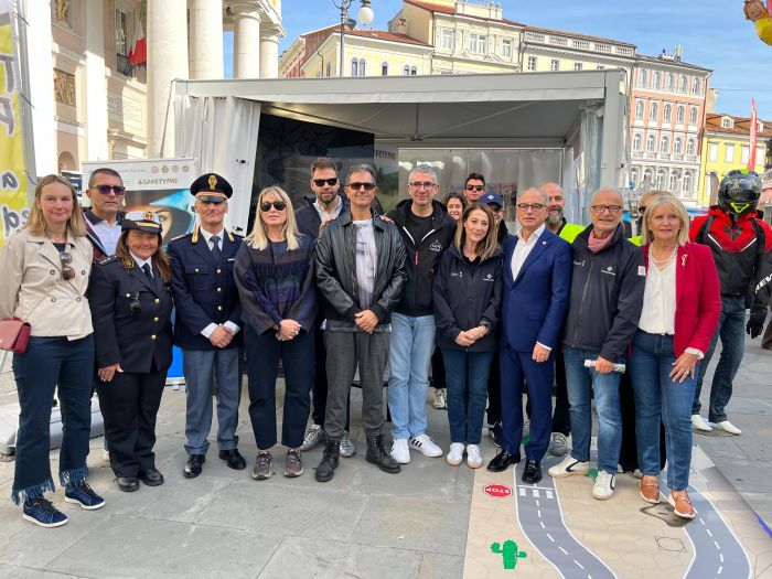 Sicurezza stradale protagonista alla Barcolana: il progetto “4Safety FVG” approda in piazza della Borsa