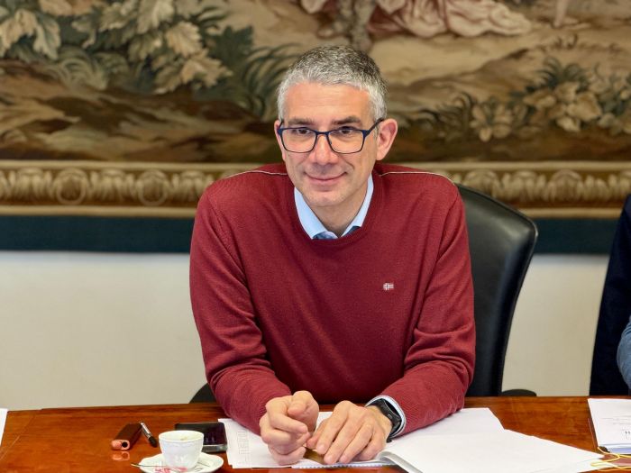 Volontari per la sicurezza, modificato il regolamento. Si passa al gilet giallo fluo