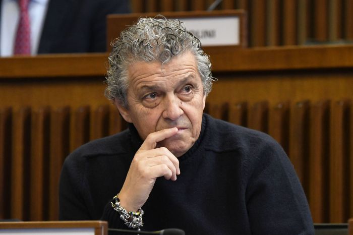 Salute. Martines (Pd) "migliorare l'aderenza terapeutica per gli anziani"