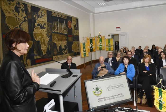 Lavoro: Rosolen, investimenti per migliore occupazione giovani e donne