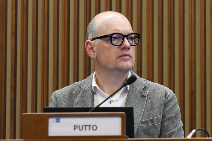 Energia. Putto (Patto), "criticità da efficientamento immobili Ater di Azzano"