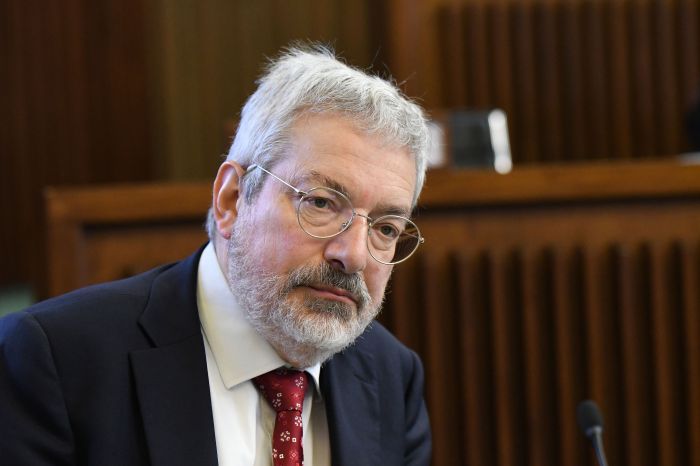 Caporalato in Fvg, Honsell: "Confermati i fondi e la partecipazione regionale al tavolo in Prefettura"