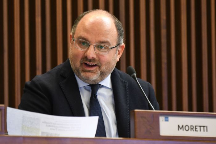 Moretti (Pd): «Basta alibi, la Regione FVG approvi il salario minimo di 9 euro negli appalti pubblici»