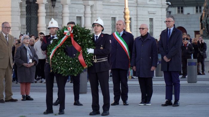 Trieste celebra lo sbarco dei Bersaglieri: “Un legame profondo con la nostra storia e le nostre divise”