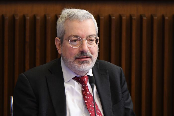 Sanità, Honsell: «la radiologia di Pordenone va riportata al pubblico»
