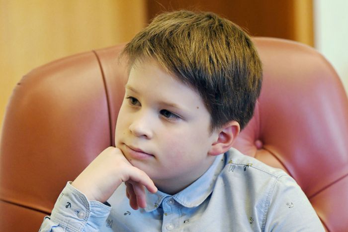 Il baby pianista prodigio triestino Evan Miliani incanta il Mondo: successo in prima serata su RaiUno! 