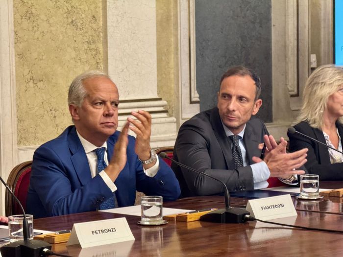 Il ministro Piantedosi a Trieste: più videosorveglianza e coordinamento sul territorio