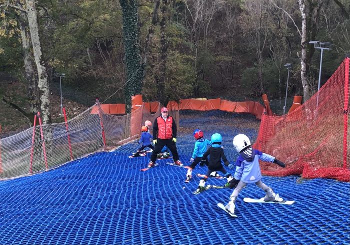Ad Aurisina oltre 300 giovani in pista: grande successo per i progetti dedicati agli sport invernali