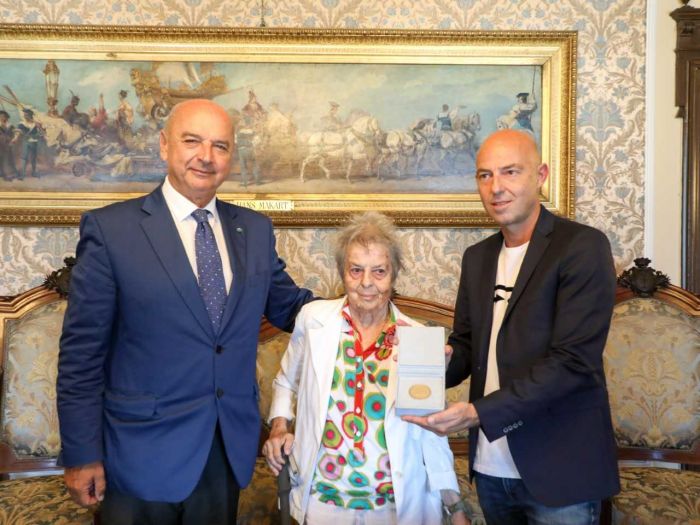 Sigillo trecentesco a Federico Poillucci fondatore della Friuli Venezia Giulia Commission (VIDEO-SERVIZIO)