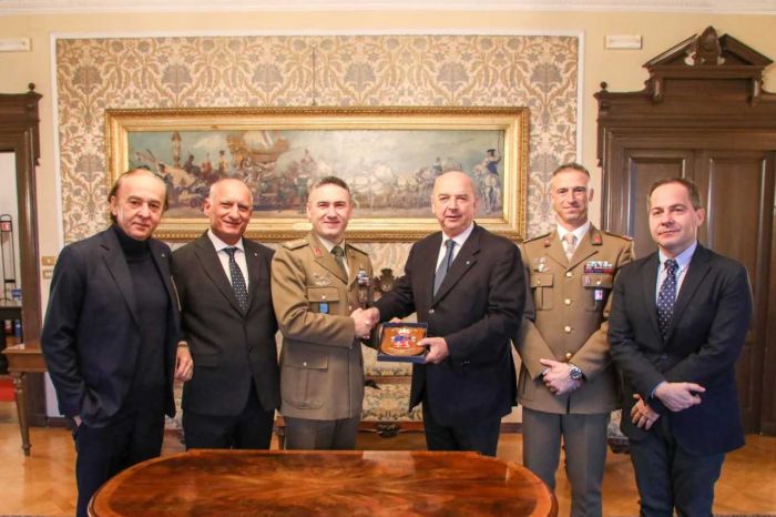 Il Sindaco Dipiazza ha ricevuto il nuovo Comandante del Reggimento Piemonte Cavalleria Sandro Ricci
