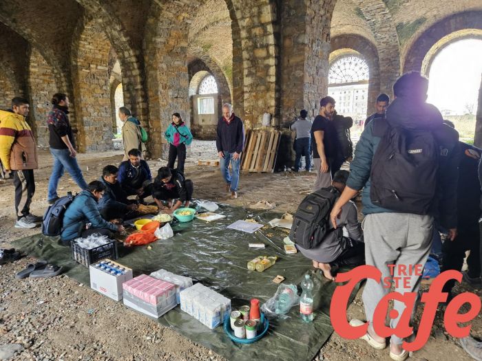 Morto il migrante colto da malore nel Porto Vecchio di Trieste