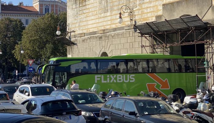 Triestino lancia appello sui social: problemi con parcheggi e stazione autobus