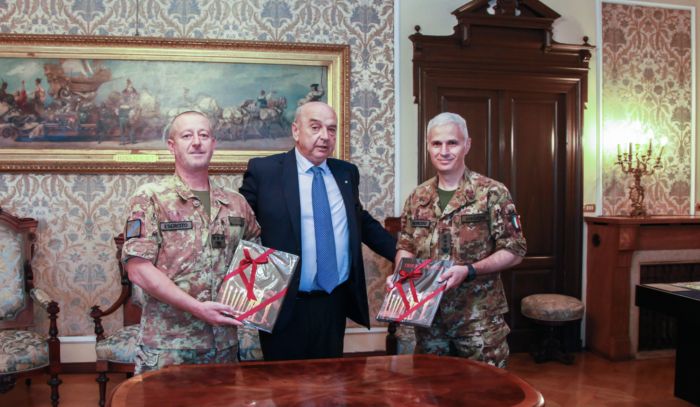 Il Sindaco Dipiazza dà il benvenuto a Stefano Angioni e saluta Diego Cicuto