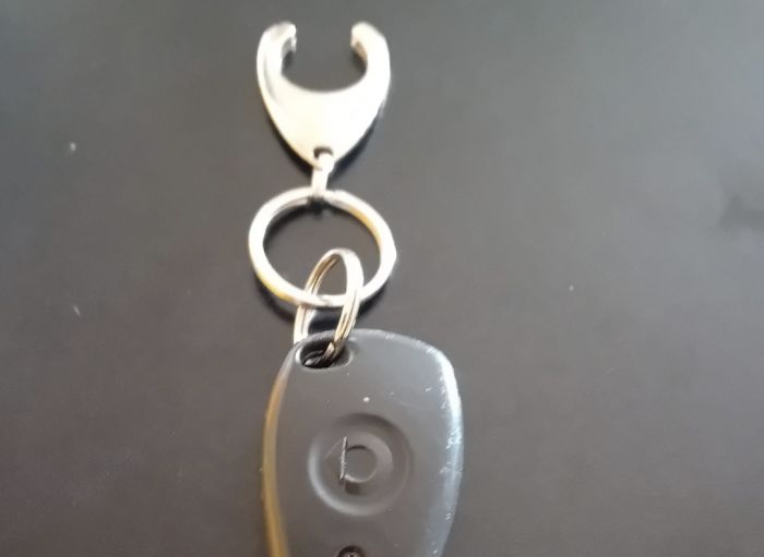 Trovate chiavi di auto a Trieste: l'appello di una triestina