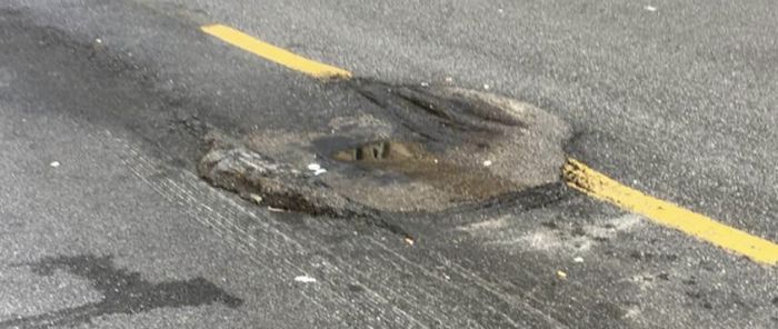 Tombino danneggiato in Via Galatti: la segnalazione di un cittadino