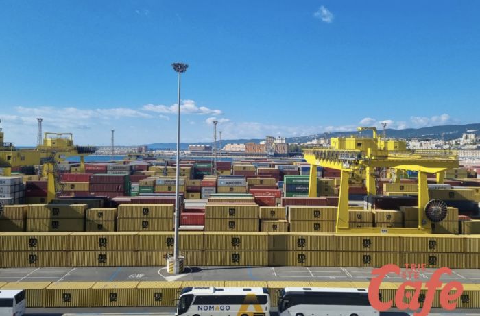 Porto, Comune Muggia e Comune Trieste su rotatoria Aquilinia