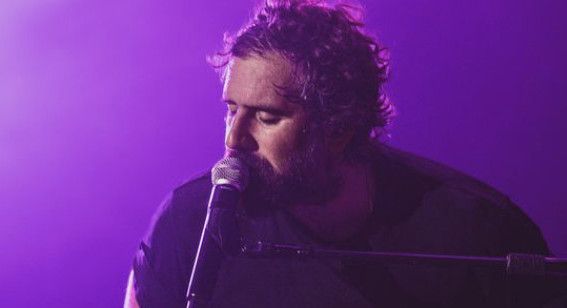 Tommaso Paradiso, parte da Gorizia il 15 aprile il tour nei Palasport