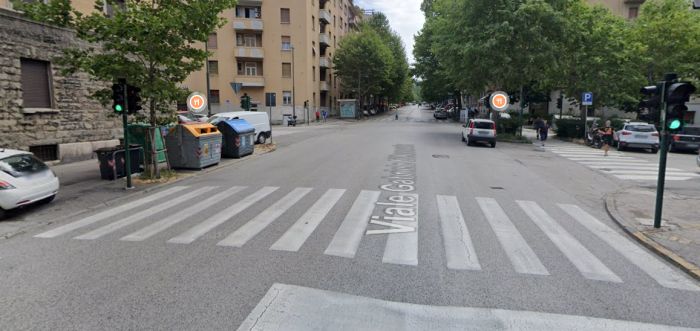 Brutale aggressione in pieno giorno in viale D'Annunzio, giovane picchia selvaggiamente anziano e tenta fuga