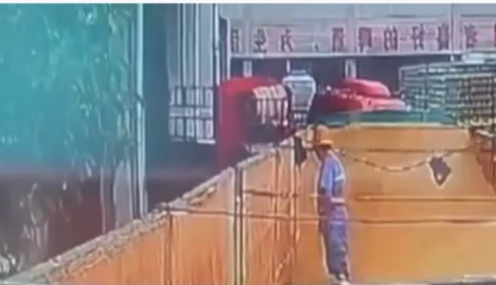 Dipendente del birrificio cinese Tsingtao sorpreso ad urinare in un serbatoio di malto è stato arrestato