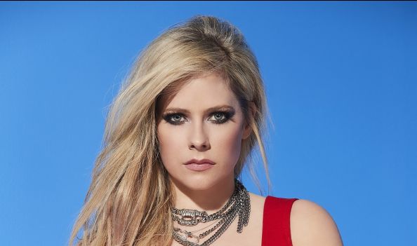 Avril Lavigne in concerto il 17 giugno all'Arena di Pola