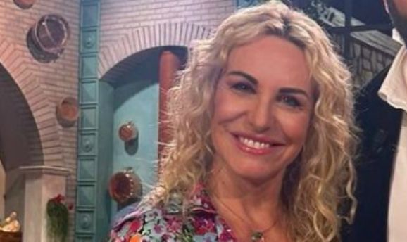 Antonella Clerici accusa Ligabue, lui 'mai detto che sai di sugo'