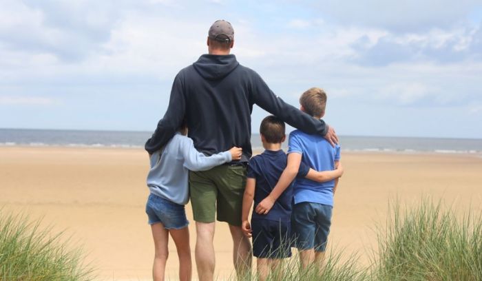 Regno Unito: 'ti vogliamo bene', foto dei principini per William per festa papà