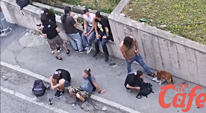 Residenti di via dei Bonomo esausti: "Far West, siringhe ovunque, schiamazzi, urla e degrado diffuso"