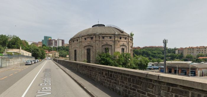 Ex Gasometro di via Broletto, c'è d'idea di farne un centro d'arrampicata