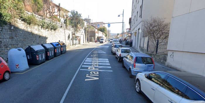 "Via Revoltella diventa un fiume ad ogni pioggia", la denuncia di un lettore