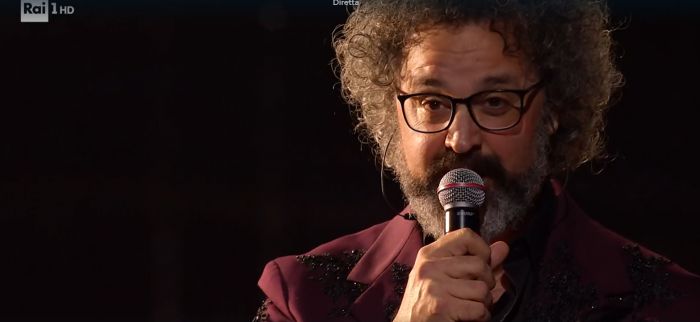 Sanremo: prima standing ovation e' per Cristicchi 